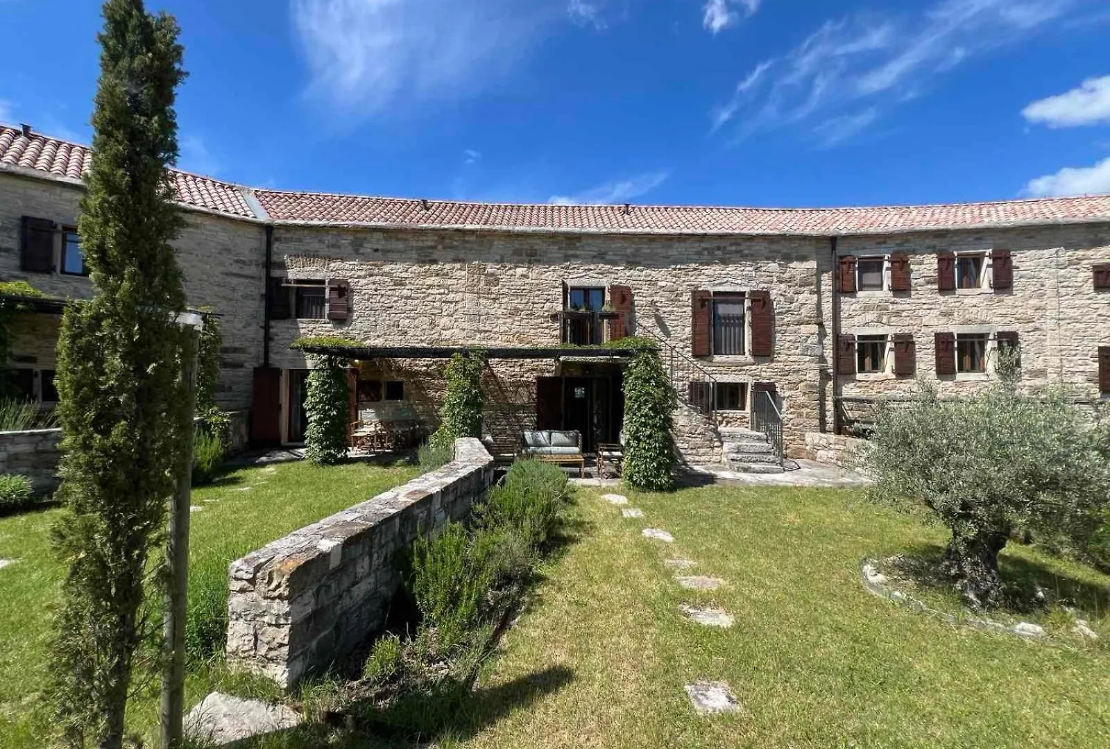 Villas Martincici With Large Pool Grožnjan