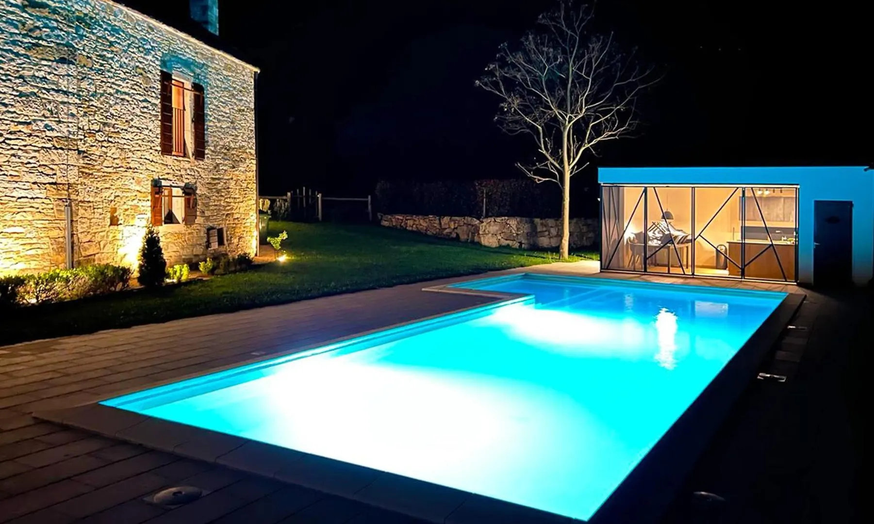 Villas Martincici With Large Pool Grožnjan