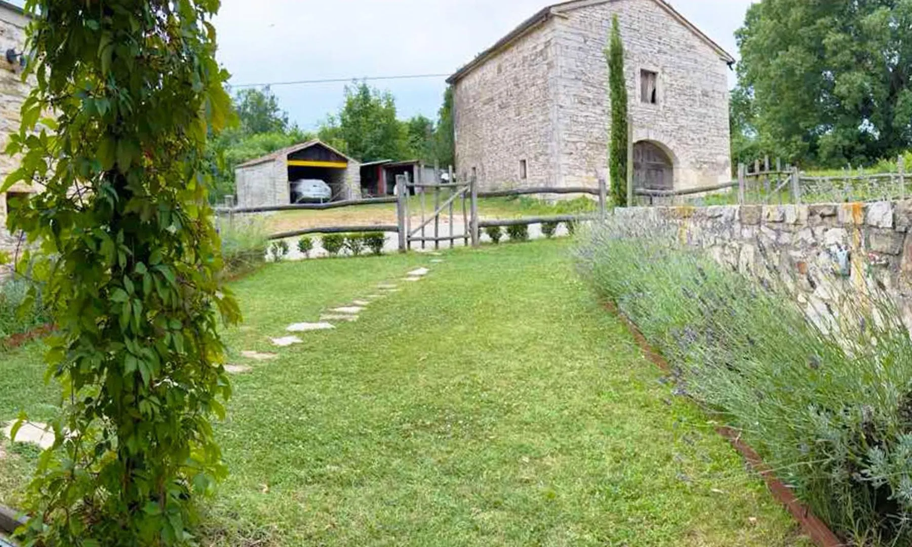 Villas Martincici With Large Pool Grožnjan